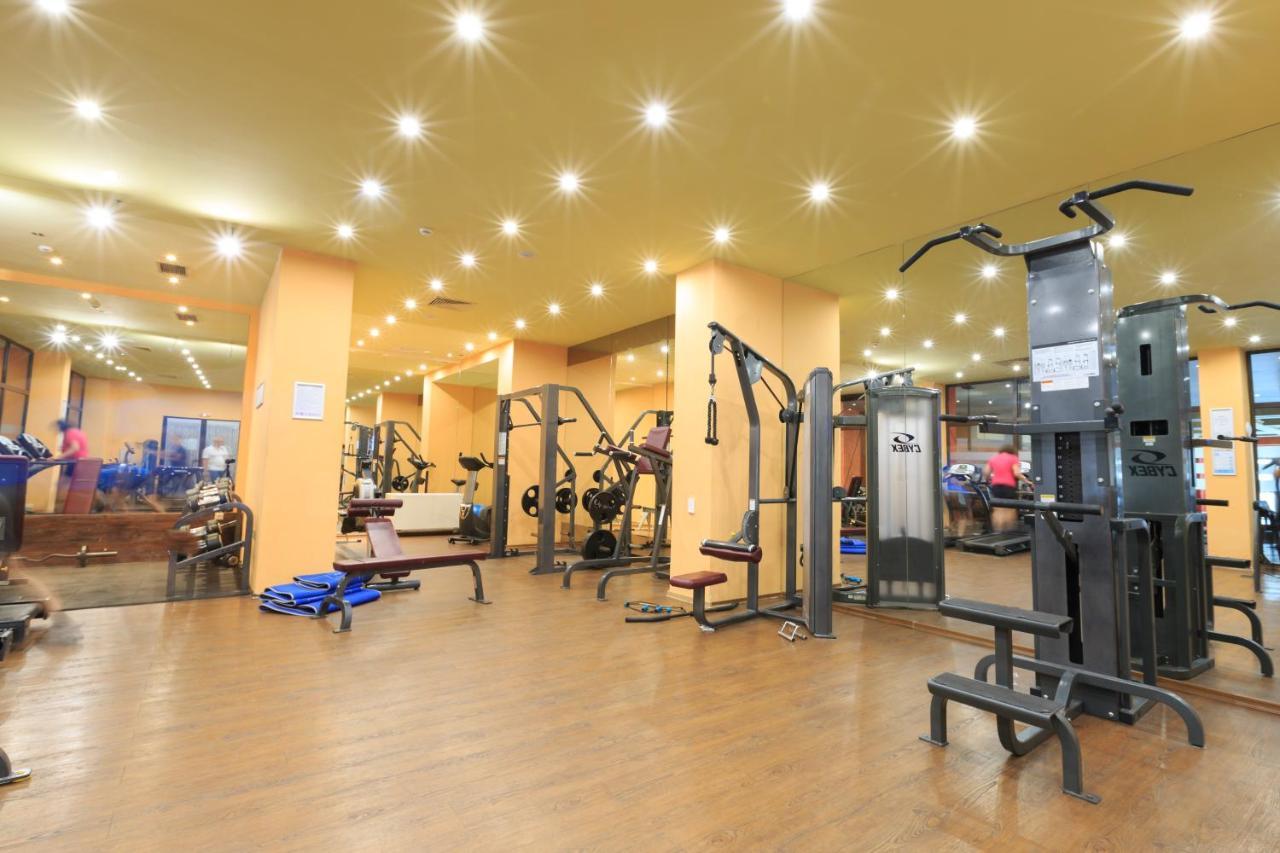 Royal Beach Apartment Sea View 2 Pantai Sunny Luaran gambar